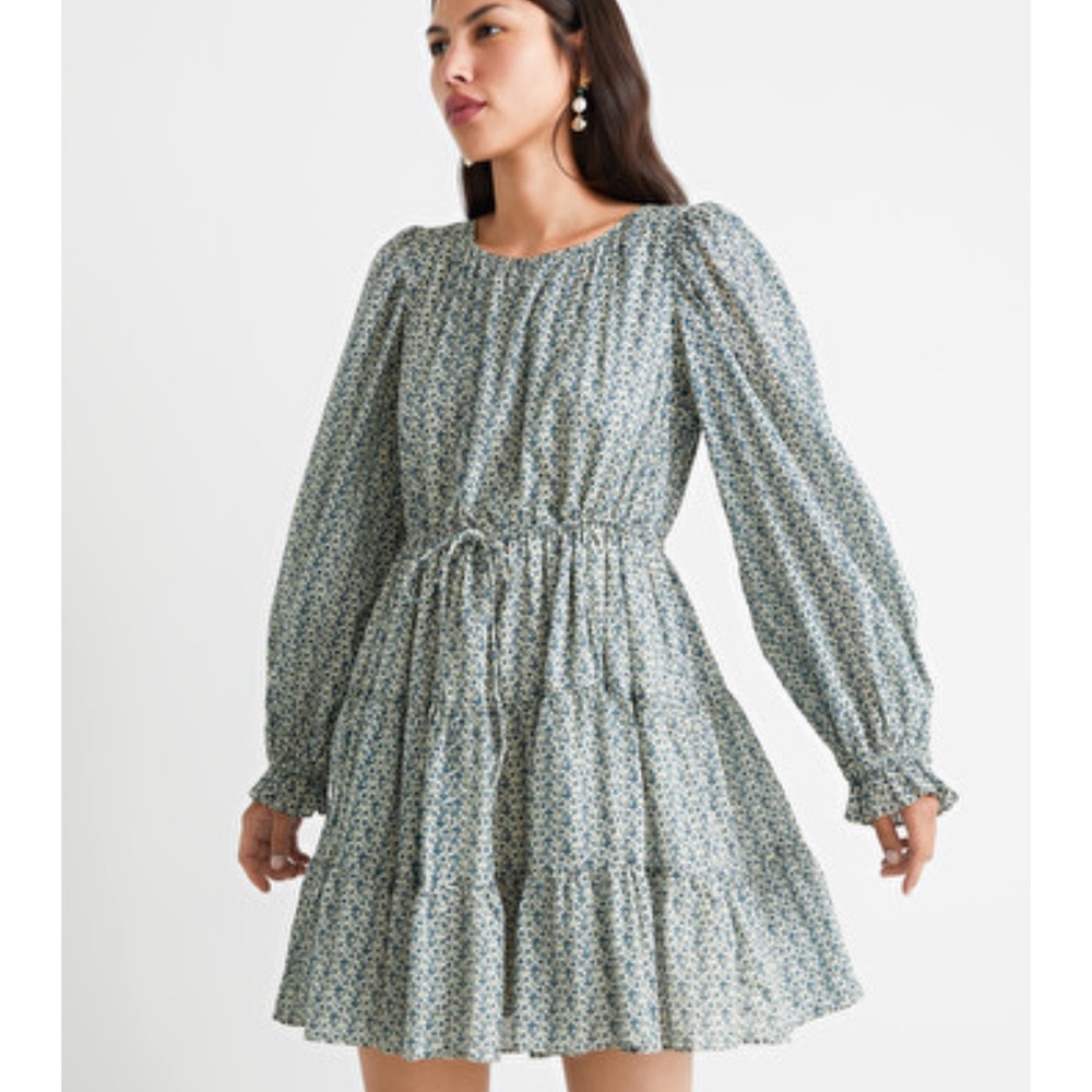 Voluminous Mini Floral Dress